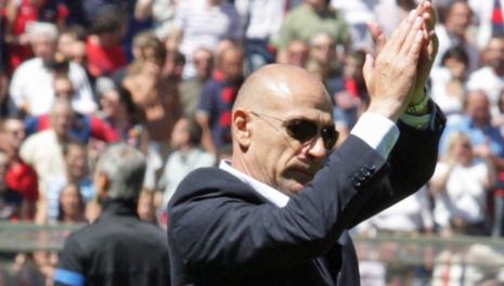 Ballardini saluta i tifosi del Genoa. Lapresse