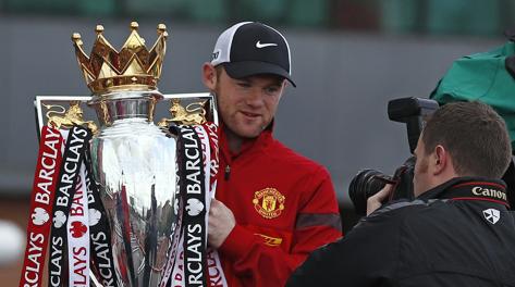 Wayne Rooney festeggia il 20 titolo United. Reuters