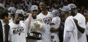 Gli Heat festeggiano il titolo ad Est: ora gli Spurs in finale. Reuters