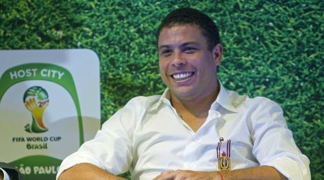 Ronaldo, 36 anni, ex attaccante di Inter, Milan e Real Madrid. Ap