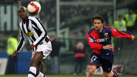Omar Milanetto con la maglia del Genoa. Ap