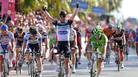 La 6 tappa del Giro 2013  vinta da Cavendish. Bettini 