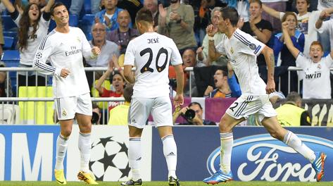 L'esultanza del  Real dopo un gol di Di Maria. Afp