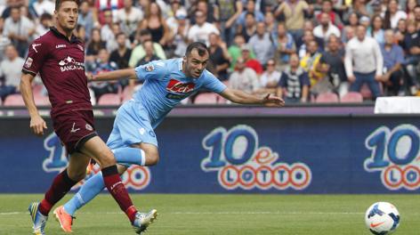 Il primo gol del Napoli realizzato da Goran Pandev dopo appena tre minuti. Reuters
