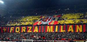 La curva Sud dello stadio Meazza, 'casa' dei tifosi del Milan. Omega