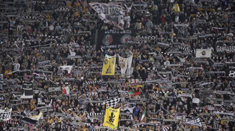 La curva bianconera allo Juventus Stadium. LaPresse