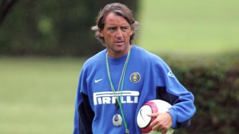 Mancini nel 2004 quando era allenatore dell'Inter. Omega