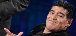 Sono 39 i milioni di euro che Diego Armando Maradona dovrebbe al Fisco, secondo l'avviso recapitatogli da Equitalia. Ansa