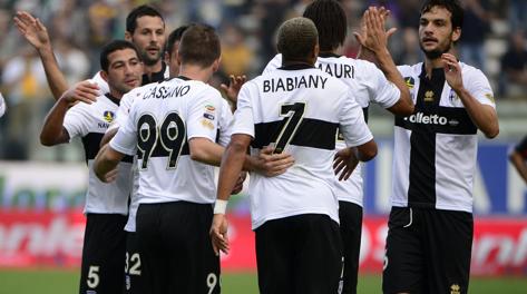 Il Parma in trionfo: Donadoni tocca quota 12 in classifica. Afp