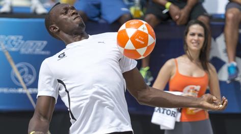 Il calcio  una delle grandi passioni di Bolt. Reuters