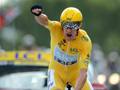 Bradley Wiggins, 33 anni, in trionfo al Tour de France 2012. Bettini 