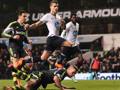 Erik Lamela in azione con la maglia del Tottenham contro lo Stoke City. Afp