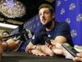 Marco Belinelli in conferenza stampa a New Orleans. Epa