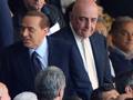 Silvio Berlusconi in tribuna a San Siro con Adriano Galliani. Ansa