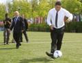Ronaldo e Blatter al meeting Fifa di Zurigo del 2012. Reuters