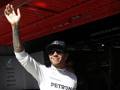 Lewis Hamilton, ottimo inizio a Montmelo. Reuters