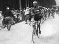 Gino Bartali in maglia Legnano al Giro d’Italia 1937.