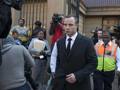 Oscar Pistorius lascia la North Gauteng High Court. Afp