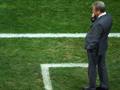 Un perplesso Roy Hodgson durante la gara persa con l'Uruguay. Getty Images