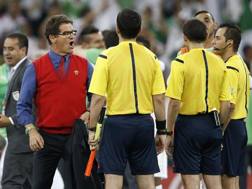 Fabio Capello accusa l'arbitro Cakir a fine gara. Afp