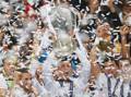 I giocatori del Real Madrid festeggiano per la vittoria della Champions League edizione 2013-14. Action Images