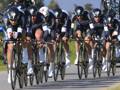Il trenino dell’Omega Pharma-Quick Step in azione in una cronosquadre della stagione 2014. Bettini