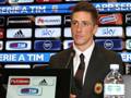 Fernando Torres, 30 anni, nuovo attaccante del Milan. Ansa