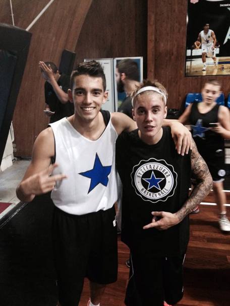 Basket, sorpresa Justin Bieber a Roma. Si allena sul campo di Bargnani - La  Gazzetta dello Sport