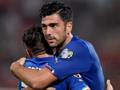 Pell abbraccia Florenzi dopo il gol. Getty Images