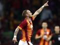 Wesley Sneijder  esulta: una sua doppietta lancia il Galatasaray. Epa