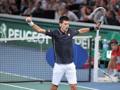 Novak Djokovic esulta dopo il trionfo di Bercy. LaPresse