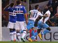 L'esultanza di Duvan Zapata: grazie al suo gol al 92', il Napoli in 10 riacciuffa la Samp. Afp