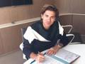 Alessio Cerci firma il suo contratto col Milan