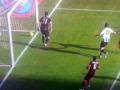 Il pallone colpito da Astori: per l'arbitro  gol, la Roma passa a Udine. Ansa