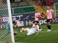 Mattia Destro, 23 anni, segna il pareggio a Palermo. Afp