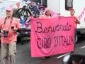 La calda accoglienza nordirlandese del Giro d'Italia 2014. Bettini