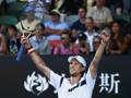Andreas Seppi, 30 anni, gioisce dopo il clamoroso successo su Roger Federer. Action Images