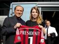 Il presidente del Milan Silvio Berlusconi con  l'ad rossonera, la figlia Barbara. Ansa