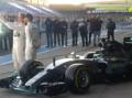 Rosberg e Hamilton, selfie con  la nuova W06