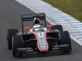 Fernando Alonso, 33 anni, sulla McLaren-Honda. Colombo