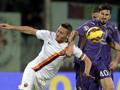 Un duello fra Totti e Tomovic in Fiorentina-Roma: la sfida si ripropone in Europa League. Getty