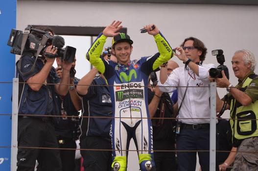 valentino rossi sister clara rossi