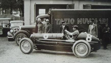 I camion con stampato il nome di Tazio Nuvolari