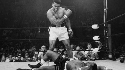 23 maggio 1965. Ali atterra Sonny Liston. Ap