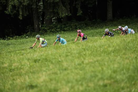 Nella 20esima tappa del Tour de France, Megeve-Morzine, 146,5 km, Vincenzo Nibali entra nella fuga. Afp