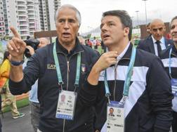 Matteo Renzi e Giovanni Malago a Rio de Janeiro ANSA 