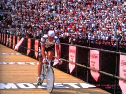 Giro 1984: Francesco Moser al traguardo della cronometro finale all’Arena di Verona. Omega