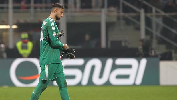 Milan Donnarumma Non Ce La Fa Con L Inter