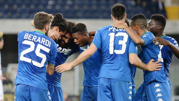 L'esultanza del Sassuolo per il gol di Lemos, alla sua prima rete in Italia. Getty L'esultanza del Sassuolo per il gol di Lemos, alla sua prima rete in Italia. Getty