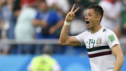 L'esultanza di Hernandez, autore del secondo gol. Ap L'esultanza di Hernandez, autore del secondo gol. Ap